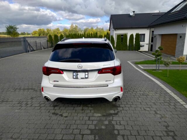 Білий Акура МДХ, об'ємом двигуна 0 л та пробігом 141 тис. км за 15000 $, фото 1 на Automoto.ua