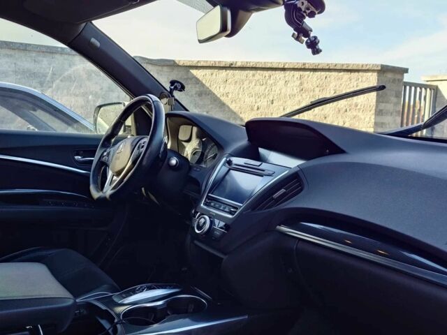 Білий Акура МДХ, об'ємом двигуна 0 л та пробігом 141 тис. км за 15000 $, фото 9 на Automoto.ua