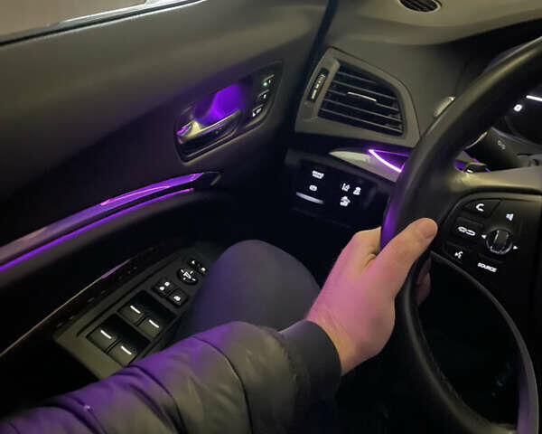 Акура МДХ 2020 в Львове на Automoto.ua Белый Акура МДХ, объемом двигателя 3.47 л и пробегом 34 тыс. км за 28000 $, фото 5 на Automoto.ua