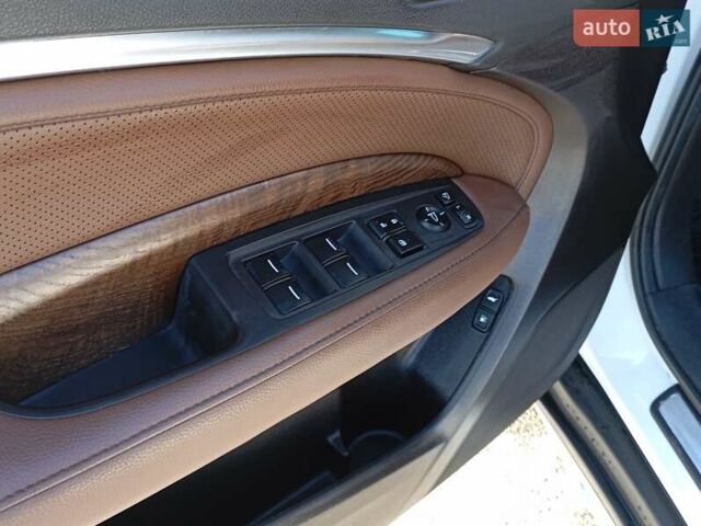 Белый Акура МДХ, объемом двигателя 3.47 л и пробегом 79 тыс. км за 31000 $, фото 11 на Automoto.ua