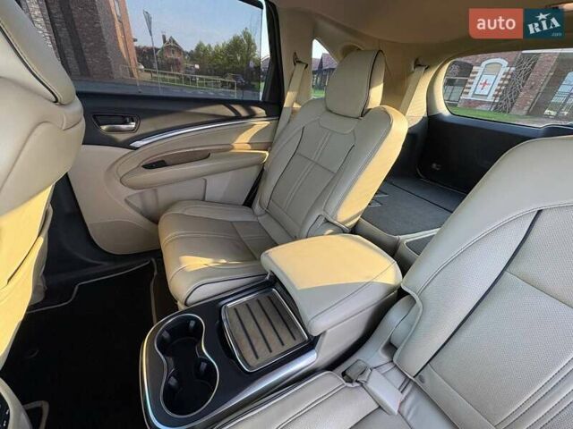 Белый Акура МДХ, объемом двигателя 3 л и пробегом 162 тыс. км за 29500 $, фото 37 на Automoto.ua