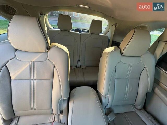 Белый Акура МДХ, объемом двигателя 3 л и пробегом 162 тыс. км за 29500 $, фото 33 на Automoto.ua