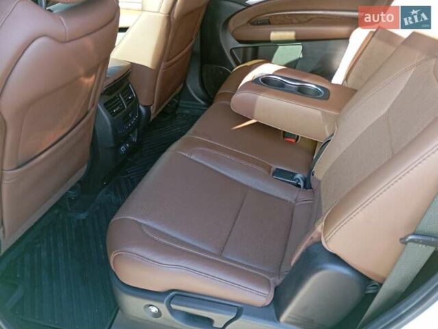 Белый Акура МДХ, объемом двигателя 3.47 л и пробегом 79 тыс. км за 31000 $, фото 14 на Automoto.ua