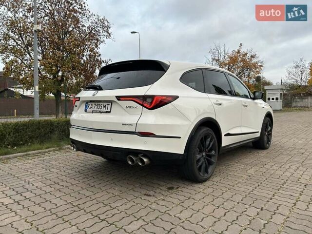 Белый Акура МДХ, объемом двигателя 3 л и пробегом 57 тыс. км за 53900 $, фото 2 на Automoto.ua