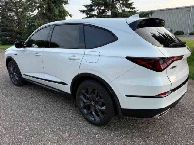 Белый Акура МДХ, объемом двигателя 3.5 л и пробегом 32 тыс. км за 16100 $, фото 1 на Automoto.ua