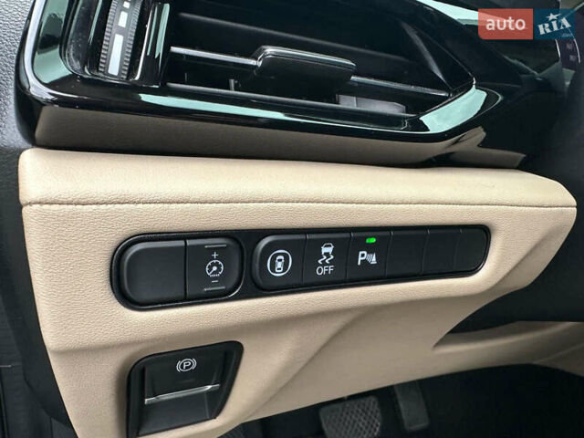 Белый Акура МДХ, объемом двигателя 3.47 л и пробегом 33 тыс. км за 49850 $, фото 14 на Automoto.ua