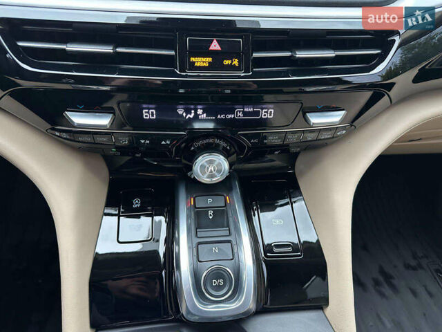 Белый Акура МДХ, объемом двигателя 3.47 л и пробегом 33 тыс. км за 49850 $, фото 20 на Automoto.ua