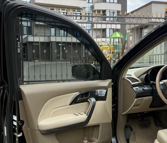 Черный Акура МДХ, объемом двигателя 3.7 л и пробегом 290 тыс. км за 13700 $, фото 12 на Automoto.ua