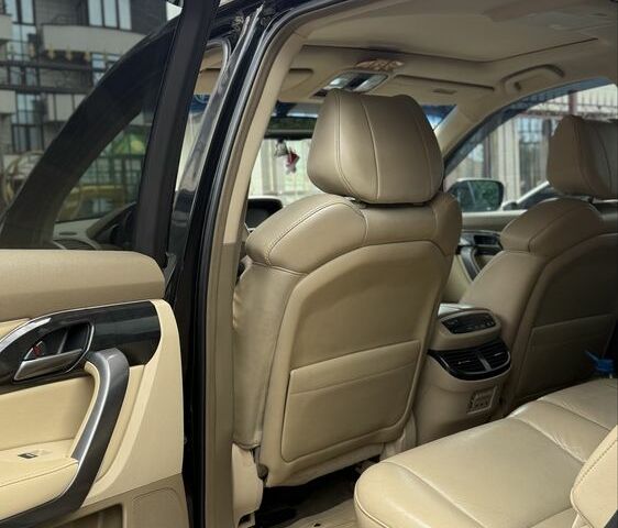 Черный Акура МДХ, объемом двигателя 3.7 л и пробегом 290 тыс. км за 13700 $, фото 16 на Automoto.ua