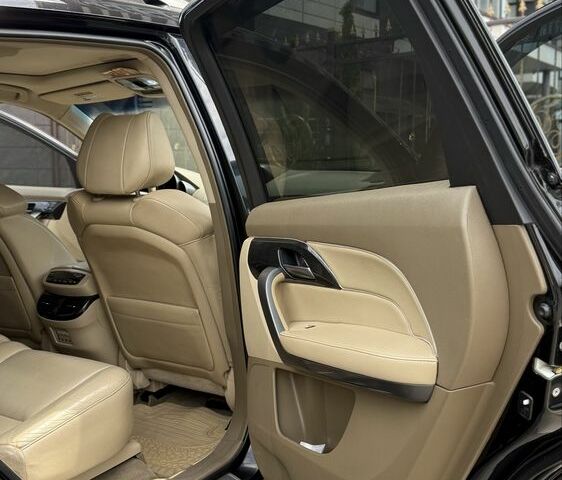 Черный Акура МДХ, объемом двигателя 3.7 л и пробегом 290 тыс. км за 13700 $, фото 13 на Automoto.ua