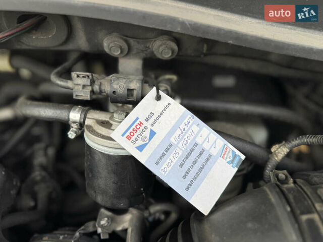 Чорний Акура МДХ, об'ємом двигуна 3.66 л та пробігом 173 тис. км за 11500 $, фото 32 на Automoto.ua