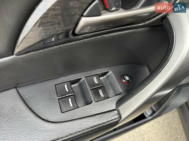 Чорний Акура МДХ, об'ємом двигуна 3.66 л та пробігом 173 тис. км за 11500 $, фото 19 на Automoto.ua