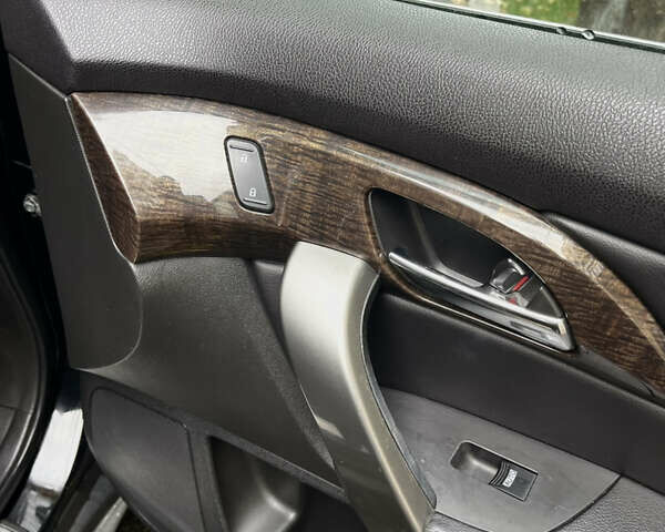 Черный Акура МДХ, объемом двигателя 3.66 л и пробегом 280 тыс. км за 14500 $, фото 11 на Automoto.ua