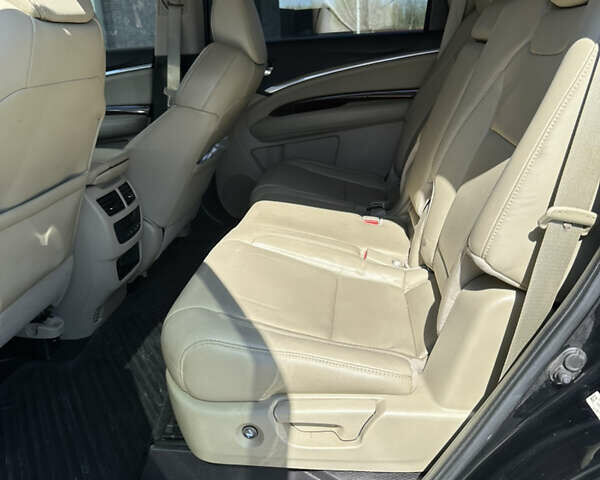 Черный Акура МДХ, объемом двигателя 3.47 л и пробегом 190 тыс. км за 19500 $, фото 12 на Automoto.ua