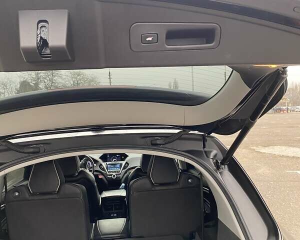 Черный Акура МДХ, объемом двигателя 3 л и пробегом 150 тыс. км за 31700 $, фото 11 на Automoto.ua