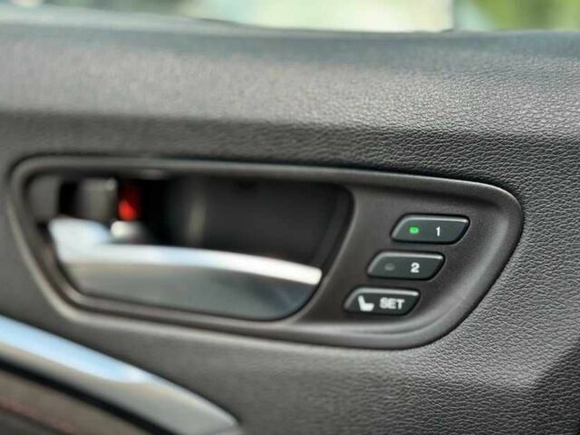 Черный Акура МДХ, объемом двигателя 3.5 л и пробегом 120 тыс. км за 19000 $, фото 9 на Automoto.ua