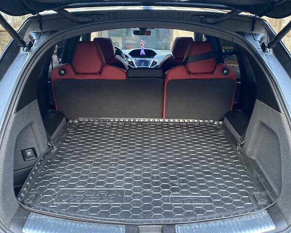Черный Акура МДХ, объемом двигателя 3.47 л и пробегом 120 тыс. км за 28500 $, фото 12 на Automoto.ua