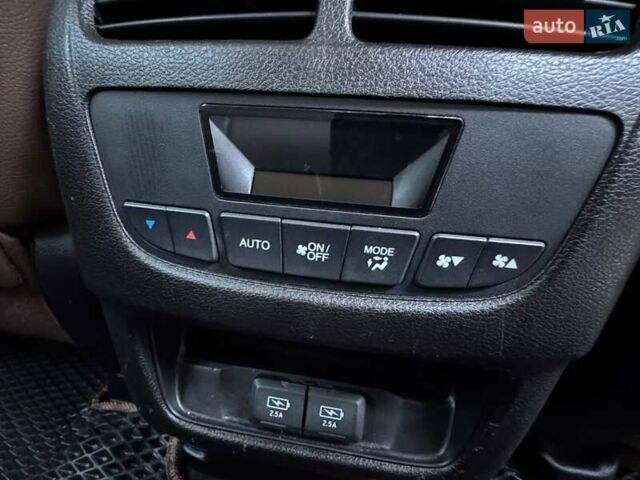 Коричневый Акура МДХ, объемом двигателя 3.47 л и пробегом 82 тыс. км за 27490 $, фото 10 на Automoto.ua