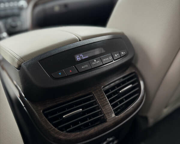 Красный Акура МДХ, объемом двигателя 3.7 л и пробегом 192 тыс. км за 17700 $, фото 41 на Automoto.ua