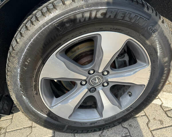 Акура МДХ, объемом двигателя 3.47 л и пробегом 177 тыс. км за 22000 $, фото 12 на Automoto.ua