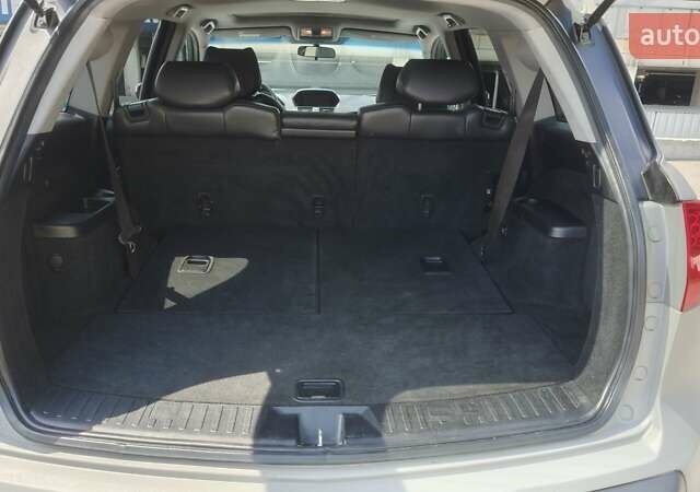 Акура МДХ 2007 в Киеве на Automoto.ua Серый Акура МДХ, объемом двигателя 3.66 л и пробегом 183 тыс. км за 10000 $, фото 6 на Automoto.ua