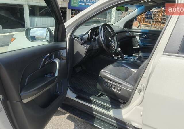 Акура МДХ 2007 в Киеве на Automoto.ua Серый Акура МДХ, объемом двигателя 3.66 л и пробегом 183 тыс. км за 10000 $, фото 9 на Automoto.ua