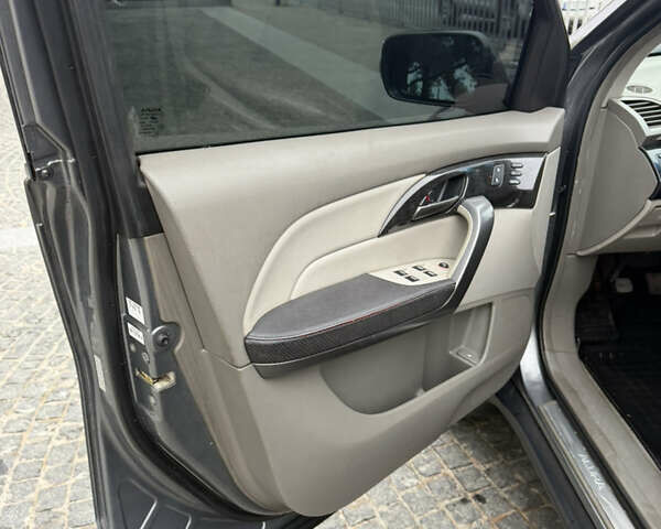 Серый Акура МДХ, объемом двигателя 3.66 л и пробегом 142 тыс. км за 8250 $, фото 13 на Automoto.ua