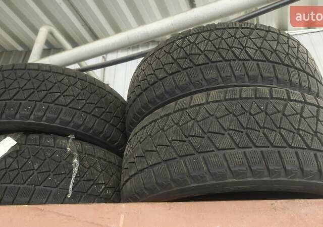 Акура МДХ 2007 в Киеве на Automoto.ua Серый Акура МДХ, объемом двигателя 3.66 л и пробегом 183 тыс. км за 10000 $, фото 15 на Automoto.ua