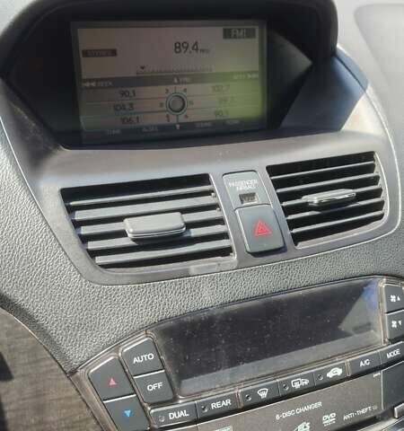 Акура МДХ 2007 в Киеве на Automoto.ua Серый Акура МДХ, объемом двигателя 3.66 л и пробегом 183 тыс. км за 10000 $, фото 12 на Automoto.ua