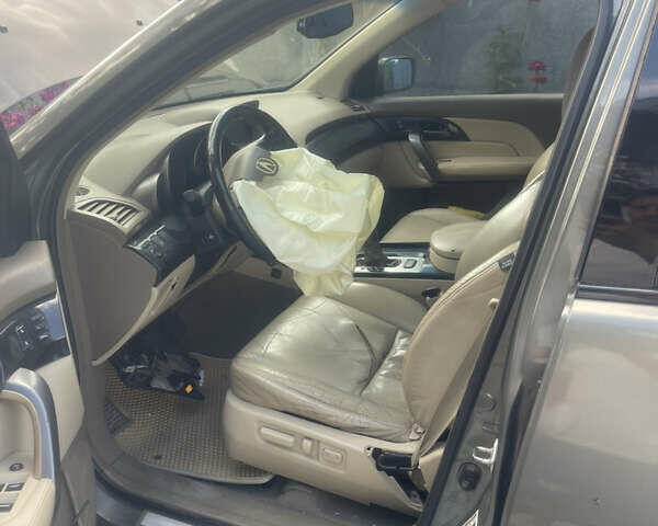 Серый Акура МДХ, объемом двигателя 3.66 л и пробегом 330 тыс. км за 4200 $, фото 2 на Automoto.ua