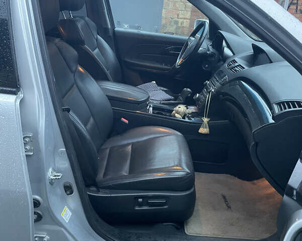 Сірий Акура МДХ, об'ємом двигуна 3.66 л та пробігом 133 тис. км за 15000 $, фото 34 на Automoto.ua