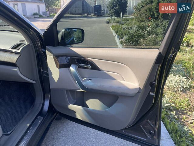 Серый Акура МДХ, объемом двигателя 3.66 л и пробегом 287 тыс. км за 14950 $, фото 17 на Automoto.ua