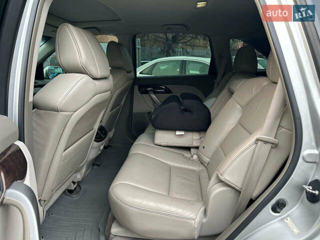 Серый Акура МДХ, объемом двигателя 3.7 л и пробегом 312 тыс. км за 13990 $, фото 30 на Automoto.ua