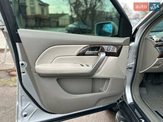 Серый Акура МДХ, объемом двигателя 3.7 л и пробегом 312 тыс. км за 13990 $, фото 32 на Automoto.ua