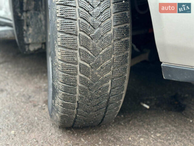 Серый Акура МДХ, объемом двигателя 3.7 л и пробегом 312 тыс. км за 13990 $, фото 5 на Automoto.ua