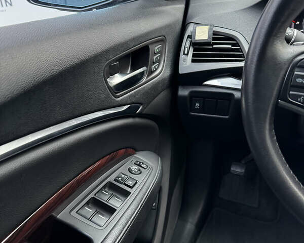 Серый Акура МДХ, объемом двигателя 3.47 л и пробегом 238 тыс. км за 17500 $, фото 23 на Automoto.ua