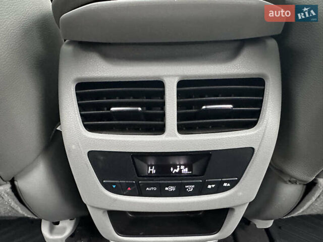 Серый Акура МДХ, объемом двигателя 3.5 л и пробегом 139 тыс. км за 17900 $, фото 57 на Automoto.ua