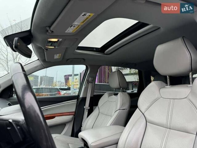 Сірий Акура МДХ, об'ємом двигуна 3 л та пробігом 85 тис. км за 30990 $, фото 26 на Automoto.ua