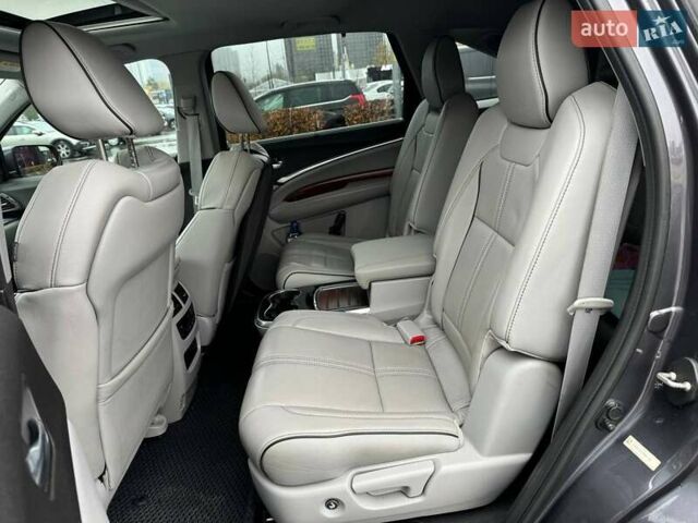 Сірий Акура МДХ, об'ємом двигуна 3 л та пробігом 85 тис. км за 30990 $, фото 8 на Automoto.ua