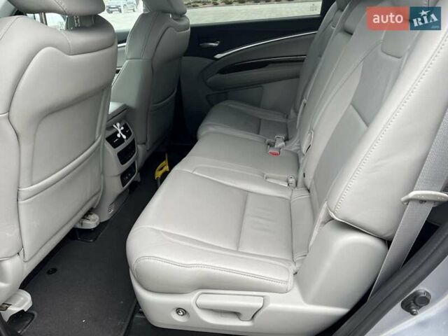 Серый Акура МДХ, объемом двигателя 3.5 л и пробегом 90 тыс. км за 23320 $, фото 6 на Automoto.ua
