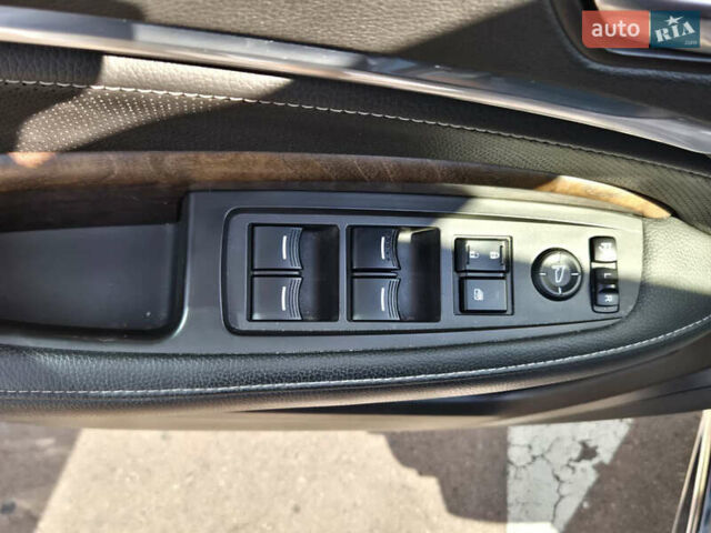 Сірий Акура МДХ, об'ємом двигуна 3 л та пробігом 90 тис. км за 33900 $, фото 13 на Automoto.ua