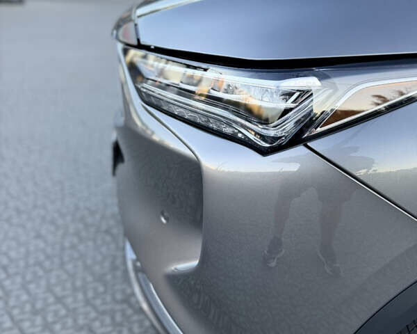 Серый Акура МДХ, объемом двигателя 3.47 л и пробегом 84 тыс. км за 39900 $, фото 7 на Automoto.ua