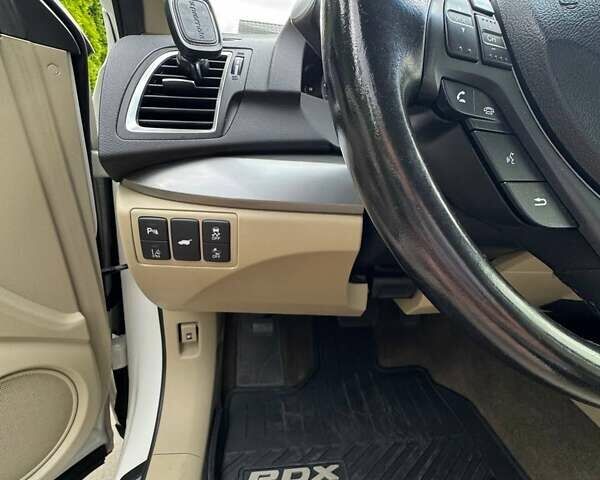 Белый Акура РДХ, объемом двигателя 3.47 л и пробегом 150 тыс. км за 18000 $, фото 11 на Automoto.ua