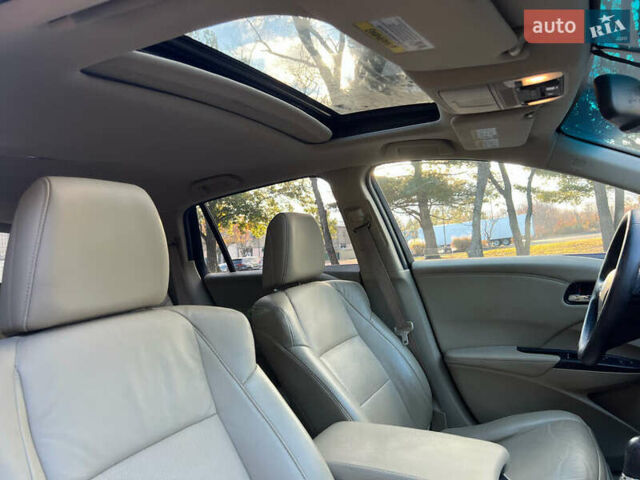 Белый Акура РДХ, объемом двигателя 2 л и пробегом 85 тыс. км за 2900 $, фото 7 на Automoto.ua