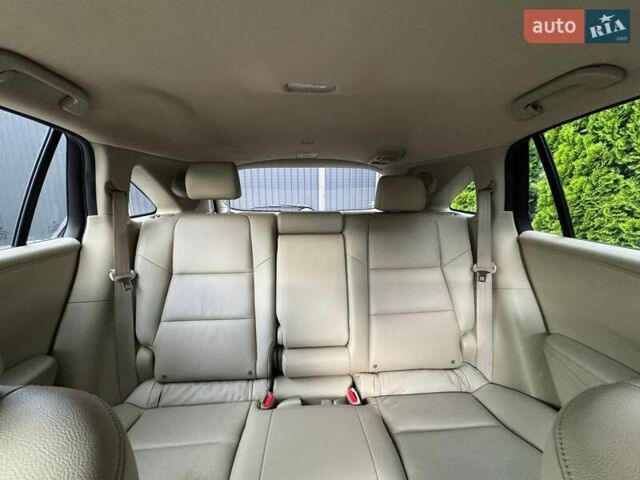 Белый Акура РДХ, объемом двигателя 3.47 л и пробегом 150 тыс. км за 18000 $, фото 1 на Automoto.ua