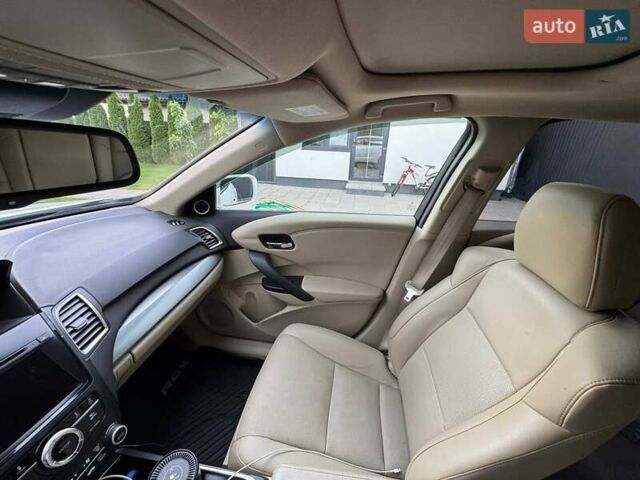 Белый Акура РДХ, объемом двигателя 3.47 л и пробегом 150 тыс. км за 18000 $, фото 4 на Automoto.ua