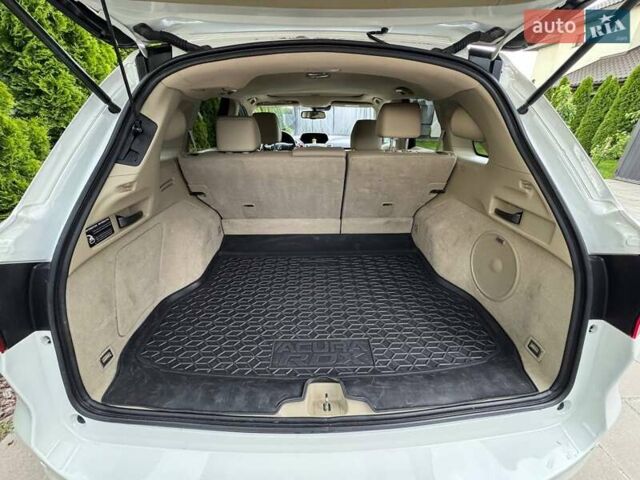 Белый Акура РДХ, объемом двигателя 3.47 л и пробегом 150 тыс. км за 18000 $, фото 14 на Automoto.ua