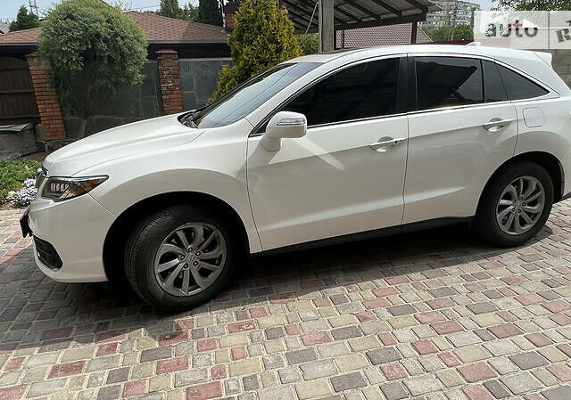 Акура РДХ 2017 в Полтаве на Automoto.ua Белый Акура РДХ, объемом двигателя 3.5 л и пробегом 106 тыс. км за 17200 $, фото 2 на Automoto.ua