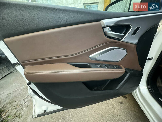 Белый Акура РДХ, объемом двигателя 2 л и пробегом 155 тыс. км за 22999 $, фото 6 на Automoto.ua