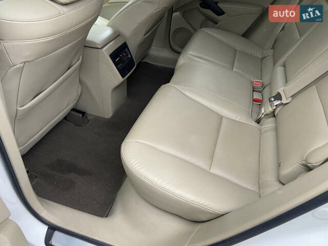 Белый Акура РДХ, объемом двигателя 3.5 л и пробегом 72 тыс. км за 18000 $, фото 8 на Automoto.ua